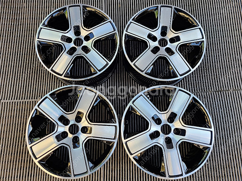 (판매)쉐보레 올란도 17인치 18인치 순정휠 블랙 무기스 40만 대전--0